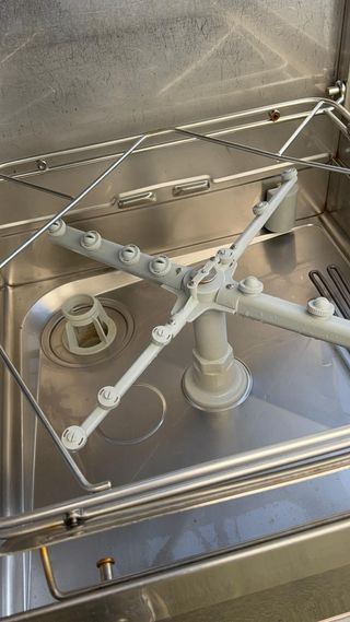 Lavavajillas de capota industrial