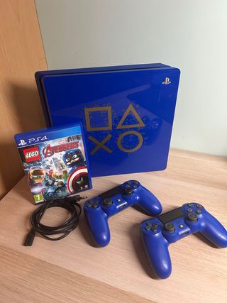 PS4 Slim 500GB Limited Edition+ 2 controller