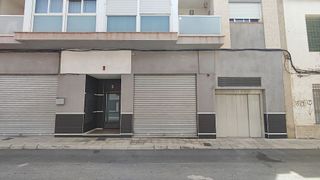 Garaje en venta en Petrer
