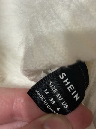 Minifalda de punto blanca con pelito