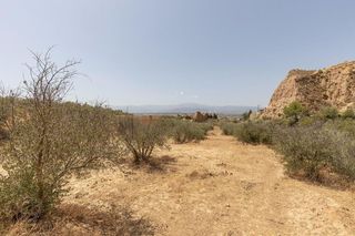 Terreno en venta en Guadix