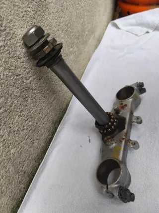 Tija Honda África Twin RD04