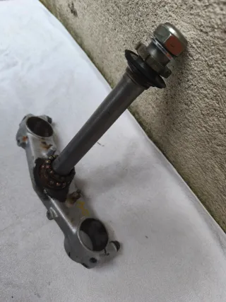 Tija Honda África Twin RD04