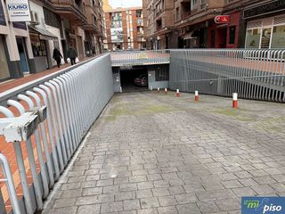 Garaje en venta en Circular - Vadillos en Valladolid
