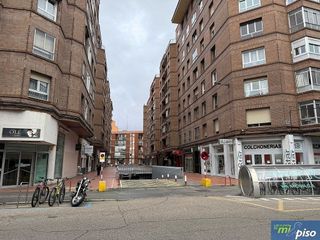 Garaje en venta en Circular - Vadillos en Valladolid