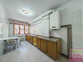 Piso en venta en La Villa - Bazuelo en Mieres