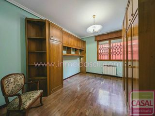 Piso en venta en La Villa - Bazuelo en Mieres