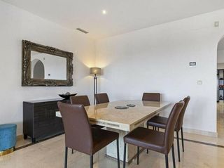 Piso en venta en Benahavís