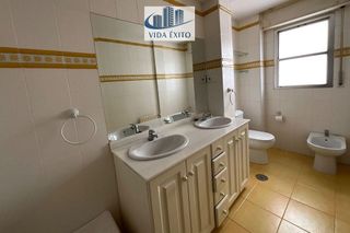 Piso en venta en Avda de Madrid - Pº de la Estación en Jaén