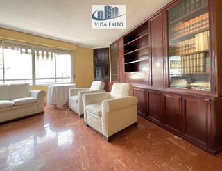 Piso en venta en Avda de Madrid - Pº de la Estación en Jaén