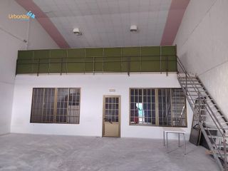 Nave industrial en venta en La Estación en Badajoz