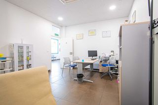 Local comercial en venta en Nueva Alcalá en Alcalá de Guadaira