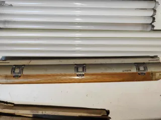 Tubos neón Sylvania + Lámpara