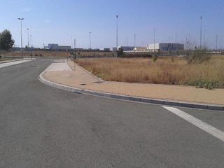 Terreno en venta en La Paz en Alcalá de Guadaira