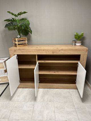 APARADOR EN MADERA Y BLANCO