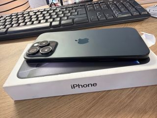 iPhone 16 Pro Max Negro