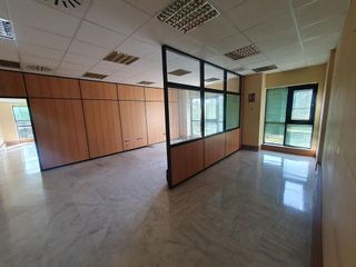 Oficina en venta en Triana Oeste en Sevilla
