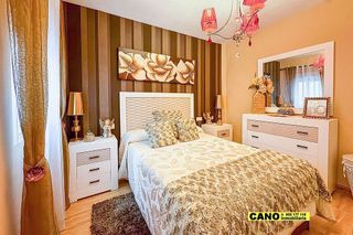 Piso en venta en Centro en Almería