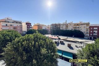 Piso en venta en Centro en Almería