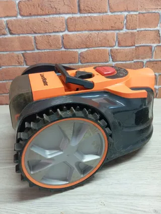 Robot cortacésped Lawnmaster OcuMow