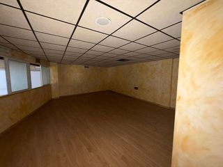 Local comercial en venta en El Pla de Sant Josep - L'Asil en Elche