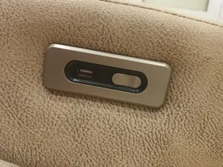 Poltrona Mopal reclinabile beige