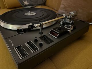 Giradischi vintage argento e nero