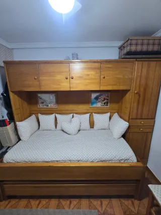 Mueble nido con doble cama.