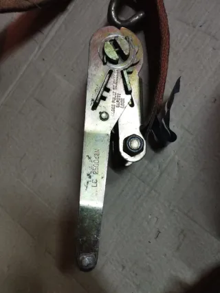 Tenditori a cricchetto e cinghie