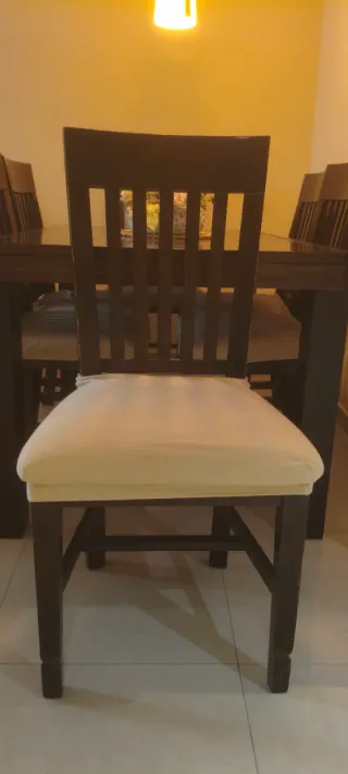 6 Sillas de Comedor de Madera