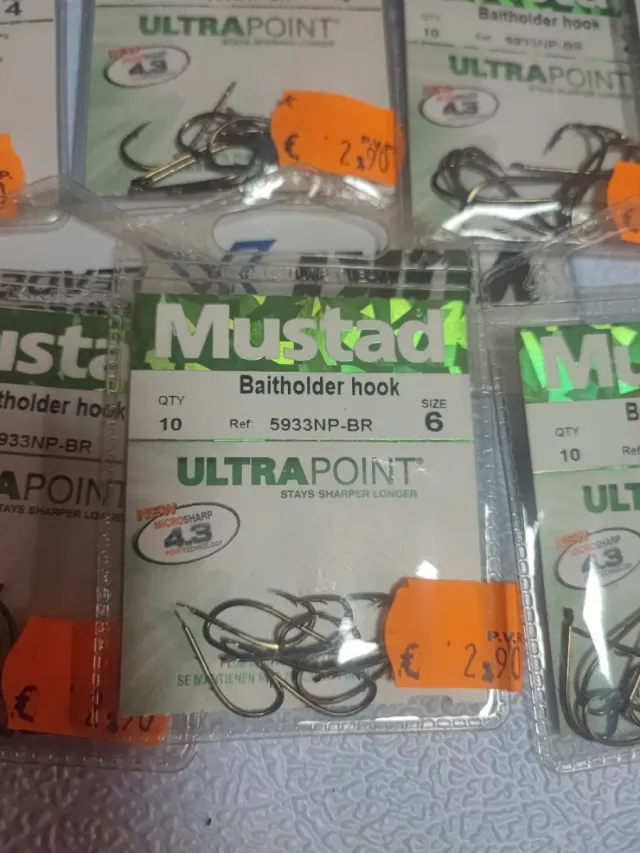 Lote 6 paquetes anzuelos Mustad Baitholder