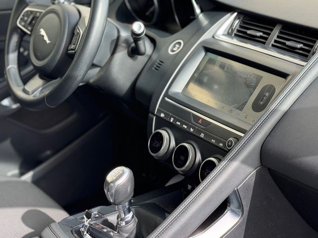 JAGUAR E PACE UNICO DUEÑO 56000KMS