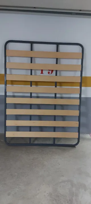 Somier de láminas metálico y madera