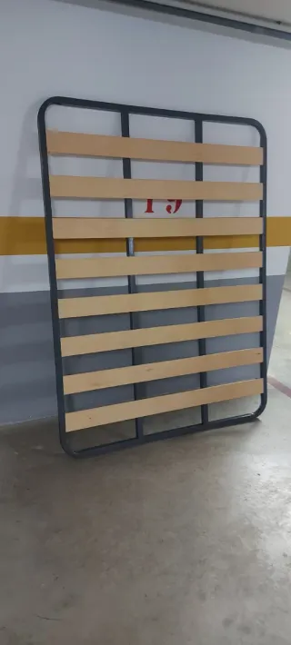 Somier de láminas metálico y madera