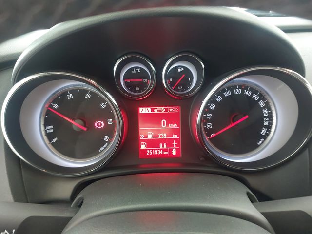 Opel Astra 2014