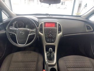 Opel Astra 2014