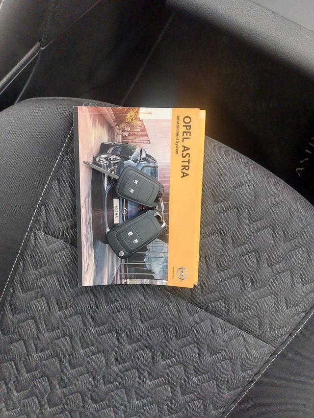 Opel Astra 2014