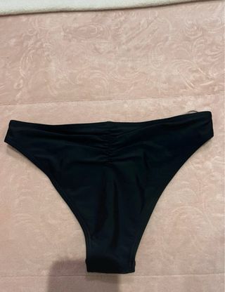 Bikini asimétrico Shein negro fruncido talla S