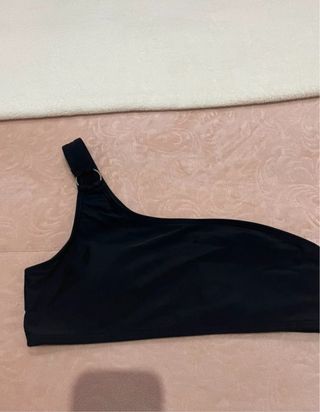 Bikini asimétrico Shein negro fruncido talla S