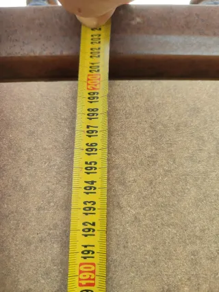 2 Tableros aglomerado varias medidas 15€