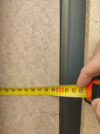 2 Tableros aglomerado varias medidas 15€