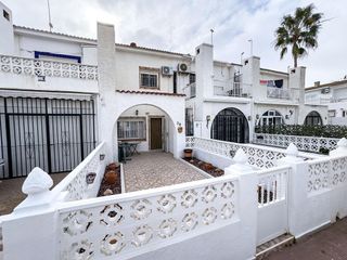 Casa adosada en venta en Playa del Cura en Torrevieja
