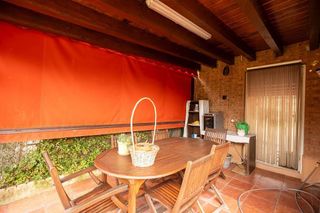 Casa adosada en venta en Renedo de Esgueva