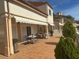 Casa adosada en venta en Cala de Finestrat en Finestrat