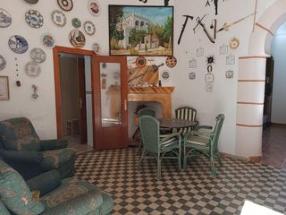 Chalet en venta en Yecla