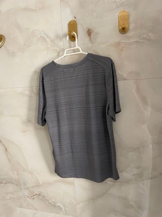 Camiseta Nike Dri-Fit Running Talla S Hombre Gris