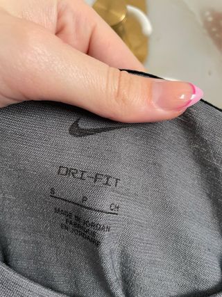 Camiseta Nike Dri-Fit Running Talla S Hombre Gris