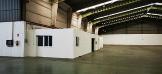 Nave industrial en alquiler en La Paz en Alcalá de Guadaira