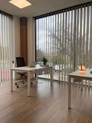 Oficina en alquiler en Castiñeiriño - Cruceiro de Sar en Santiago de Compostela