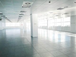 Oficina en alquiler en Salvador en Madrid